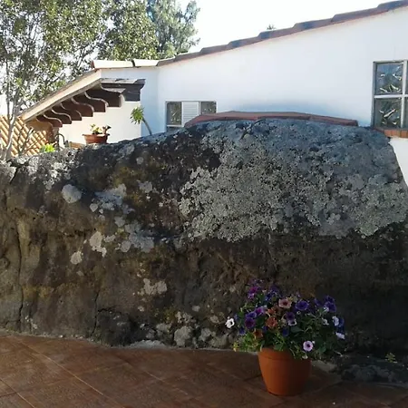 Casa Rural Del Teide 2 Bed & Breakfast *